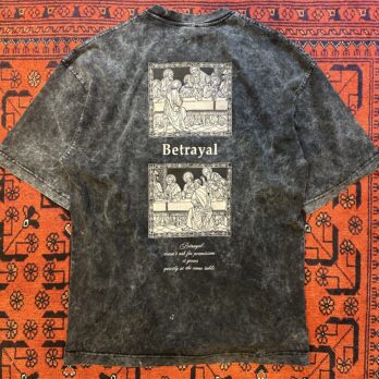 Premium Eskitme Betrayal T-shirt