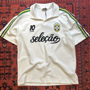 Ekru Brazil Pele 10 Forma T-shirt