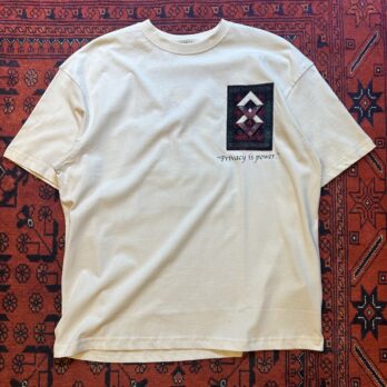 Taş Privacy Halı Patçh T-shirt